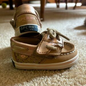 Never worn baby Sperry boat shoes in pink& rose gold size 1 month